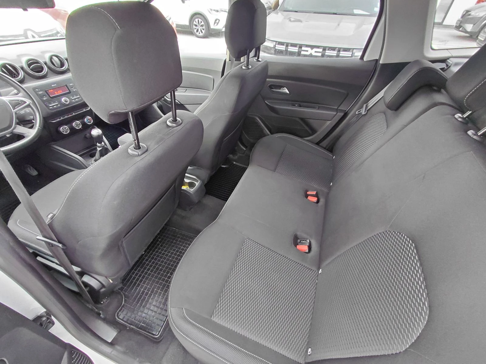 Dacia Duster 1.5 dCi/115�.�/4x4 | Mobile.bg � ����������� 15