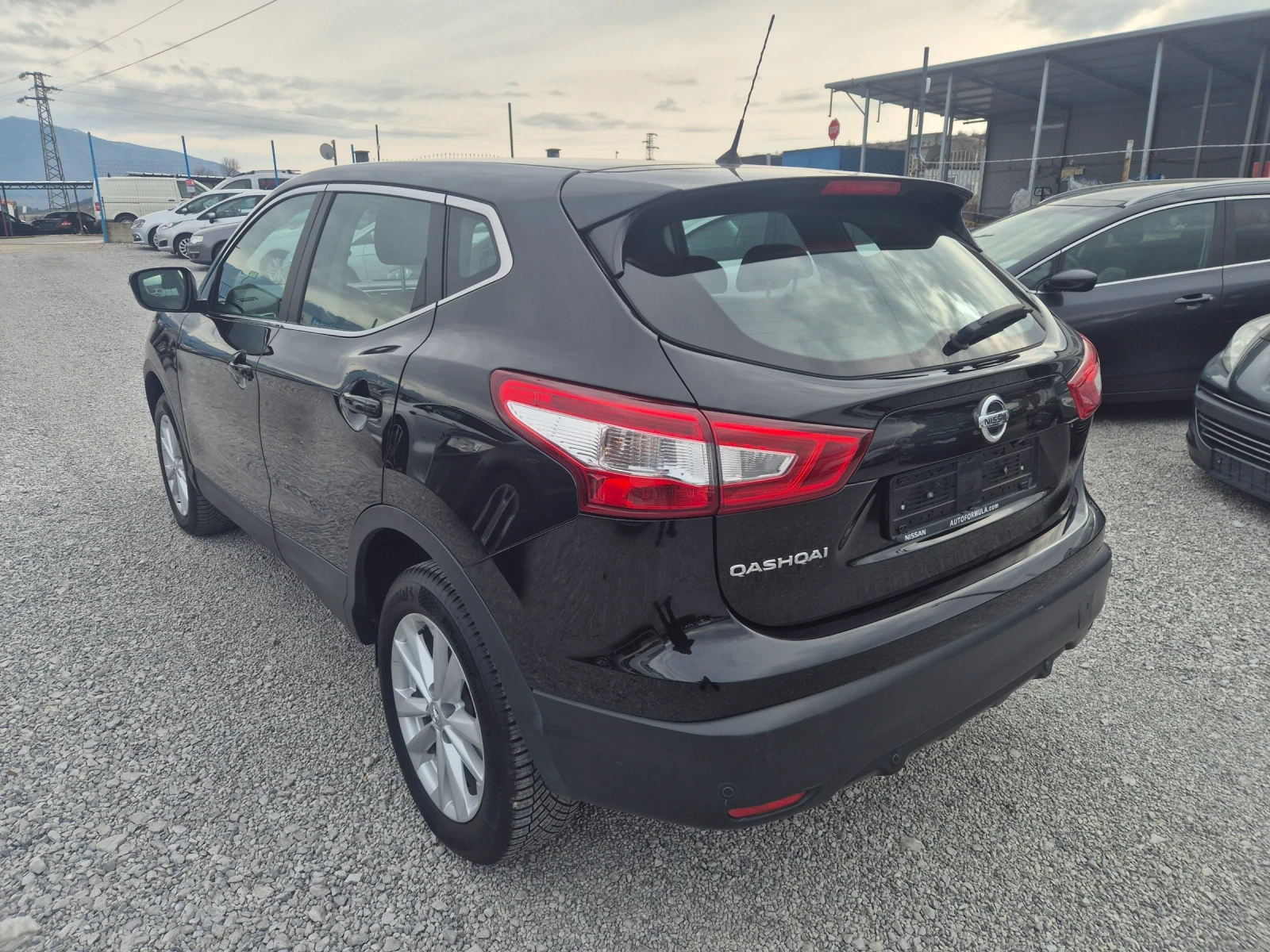 Nissan Qashqai 1.6 dci, снимка 5 - Автомобили и джипове - 53921288