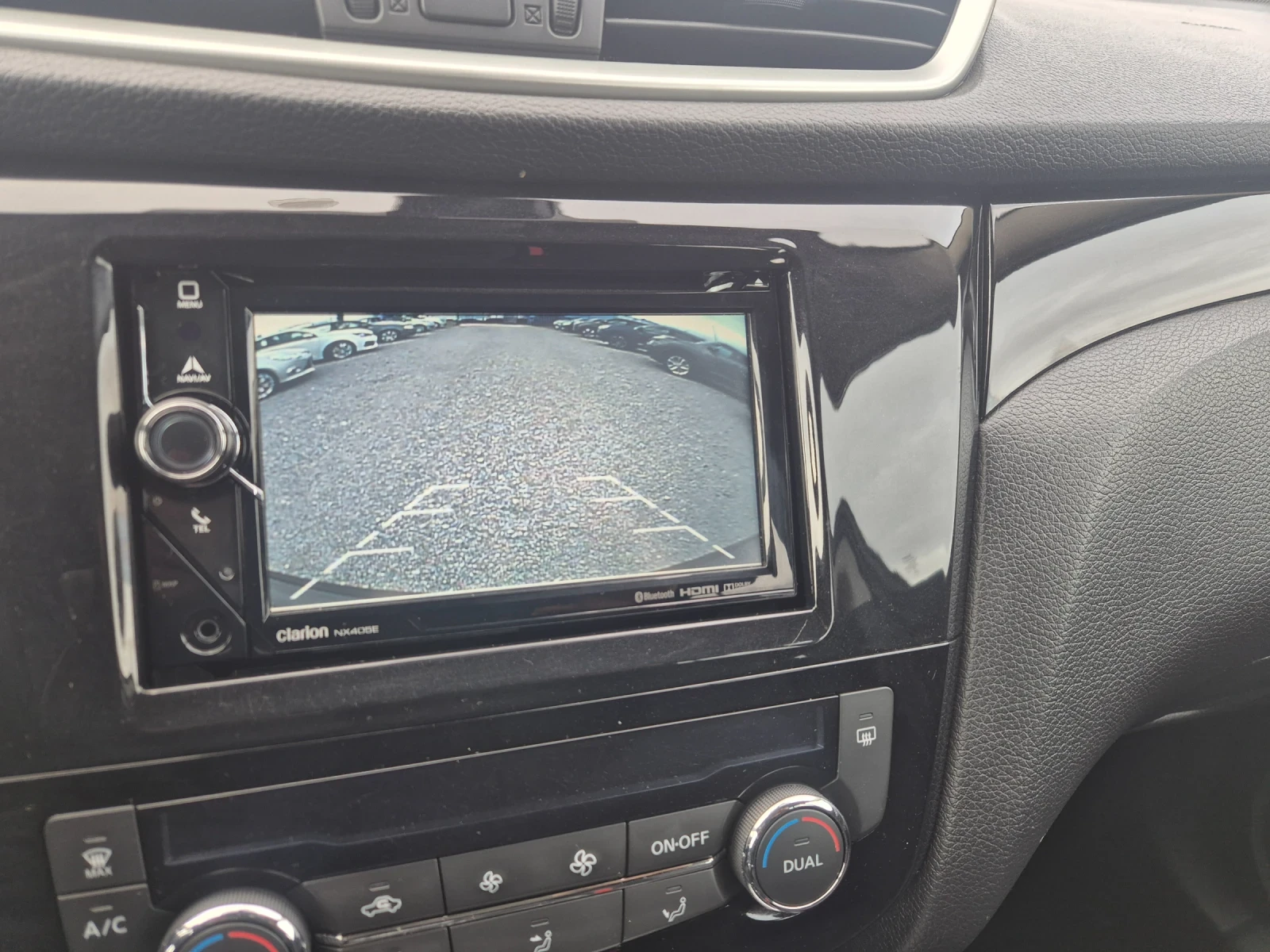 Nissan Qashqai 1.6 dci, снимка 11 - Автомобили и джипове - 53921288