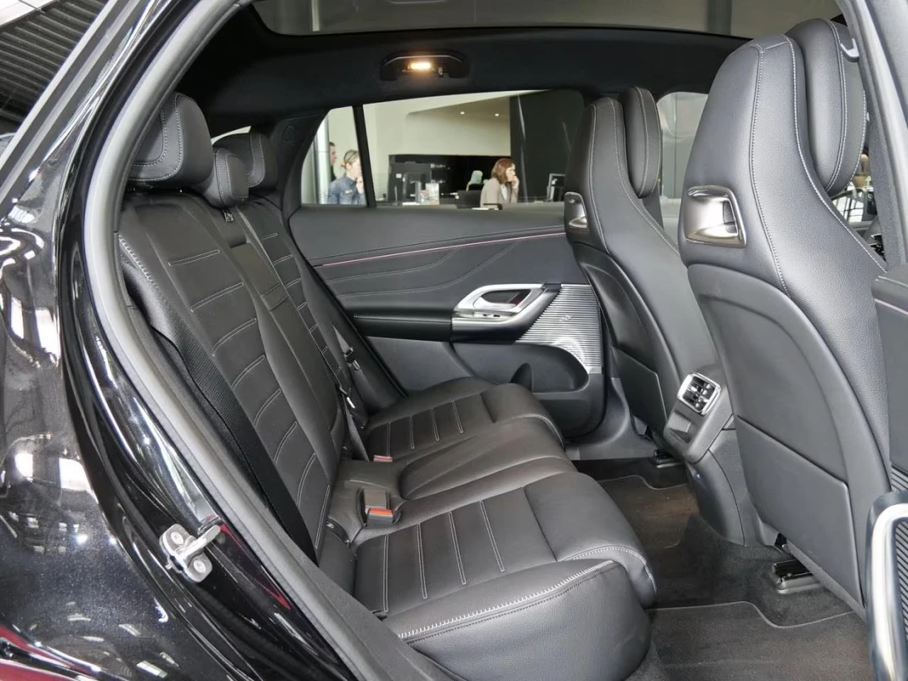 Mercedes-Benz GLC 400 AMG 4M EQ Night pack, снимка 7 - Автомобили и джипове - 54111900