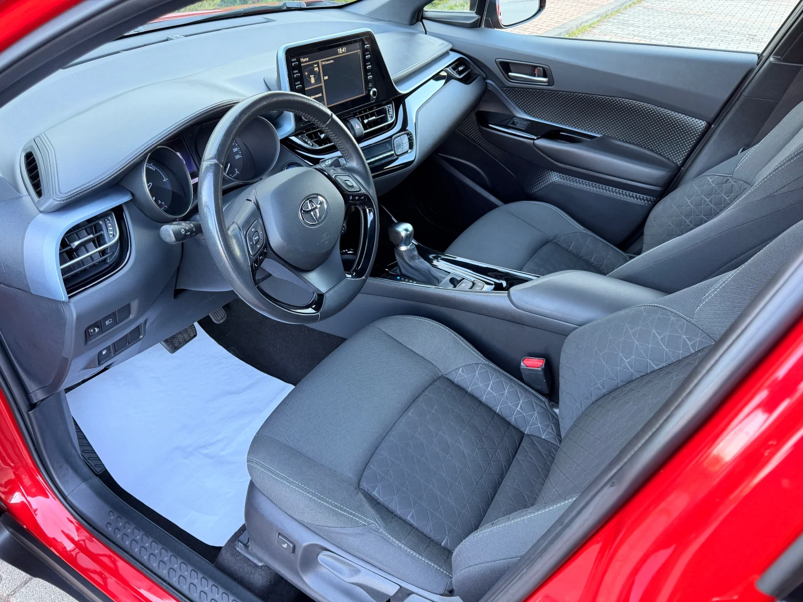 Toyota C-HR Facelift-КЕYLESS-LED-КАМЕРА-ПОДГРЕВ-147Х.КМ-TОППП!, снимка 11 - Автомобили и джипове - 54151376