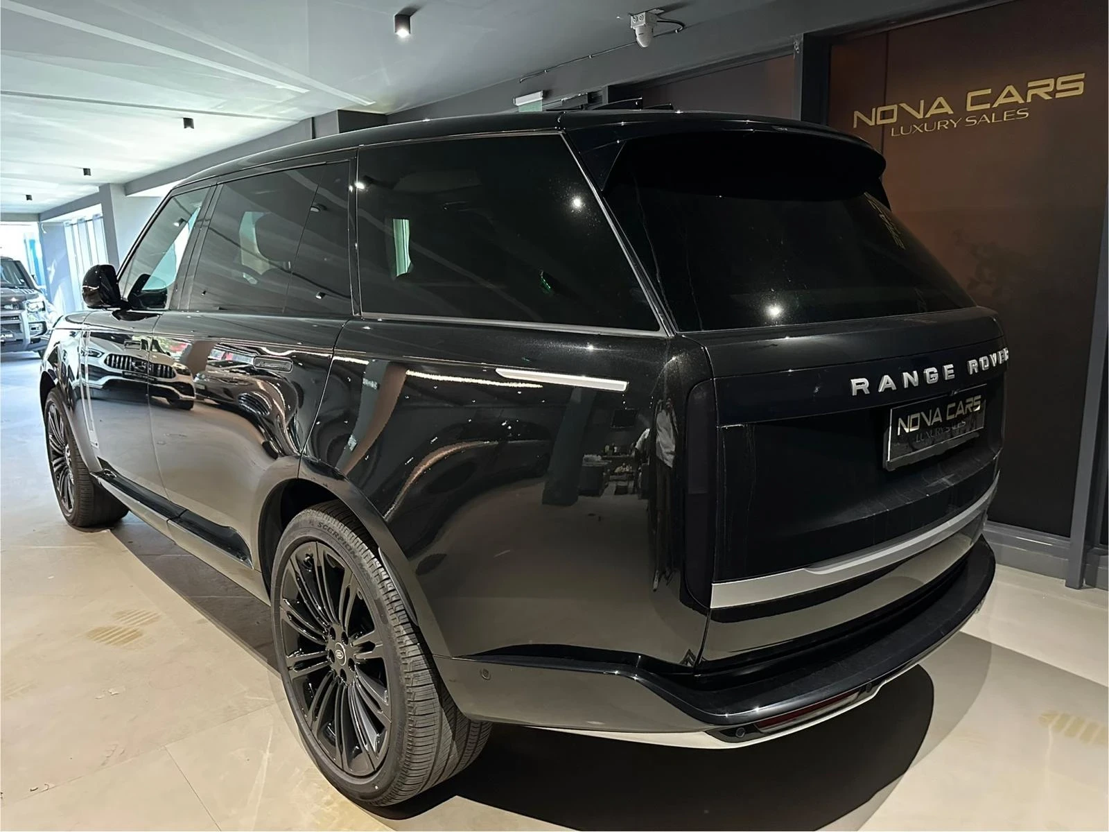 Land Rover Range rover L Autobigraphy, снимка 2 - Автомобили и джипове - 54370526