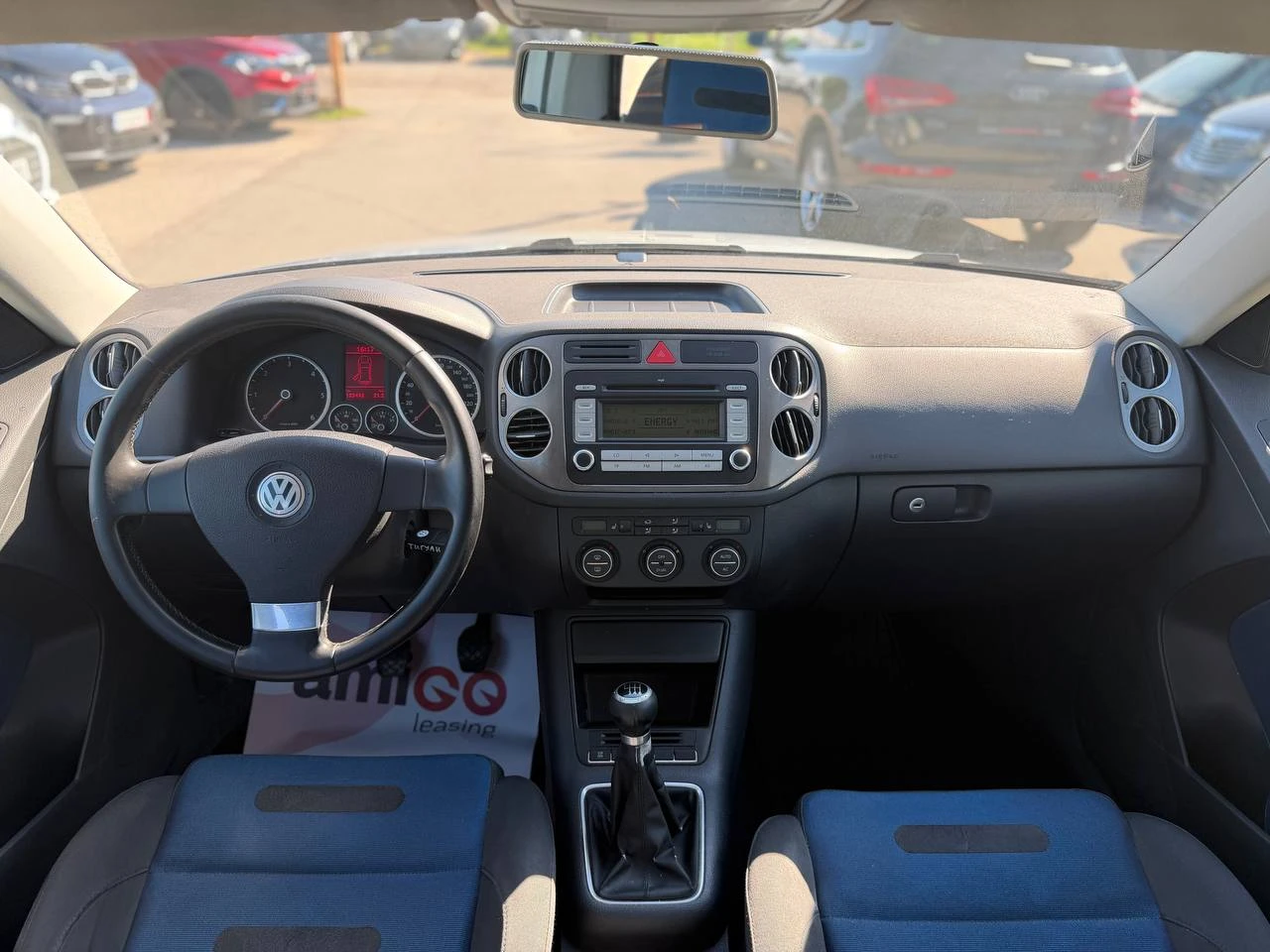 VW Tiguan 2.0TDI 4MOTION, снимка 13 - Автомобили и джипове - 54858599