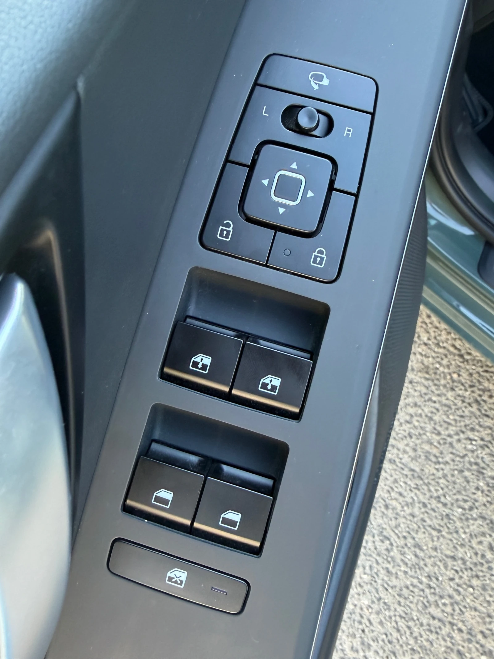 Kia Niro, снимка 12 - Автомобили и джипове - 55048859