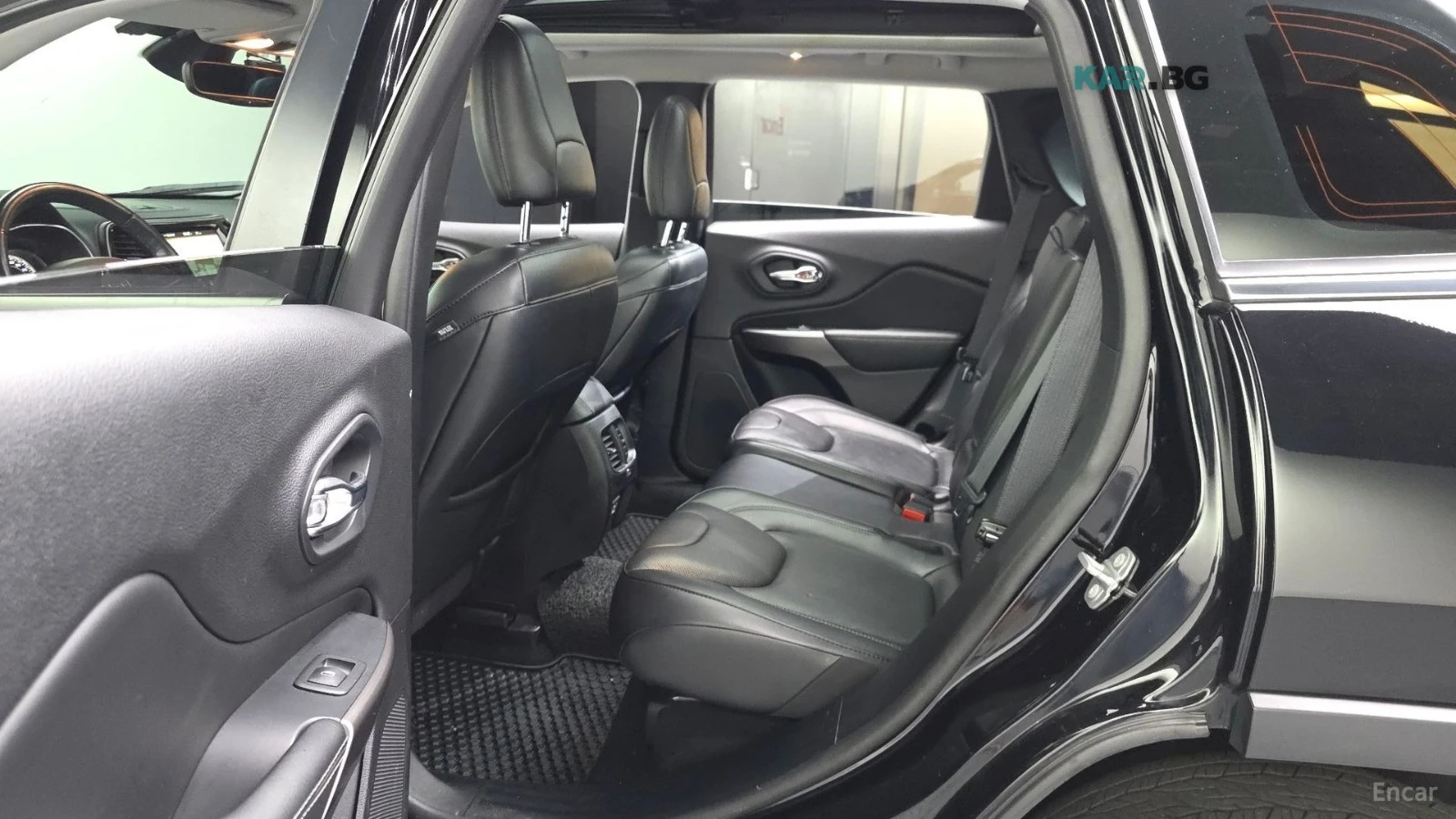 Jeep Cherokee 2.4* AWD* LIMITED* ПОДГРЕВ* ОБДУХВАНЕ* ПАНОРАМА* , снимка 17 - Автомобили и джипове - 55298996