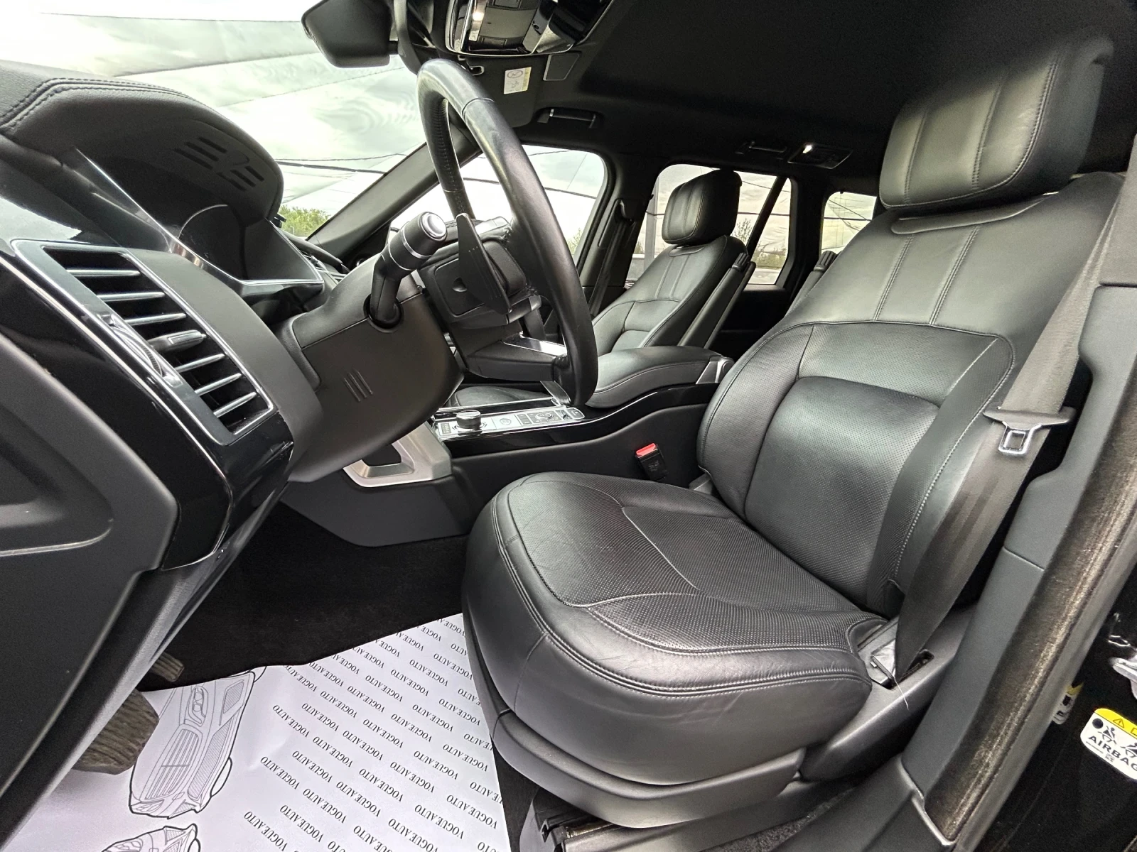 Land Rover Range rover P400e PlugIn Hybrid, снимка 14 - Автомобили и джипове - 55305552