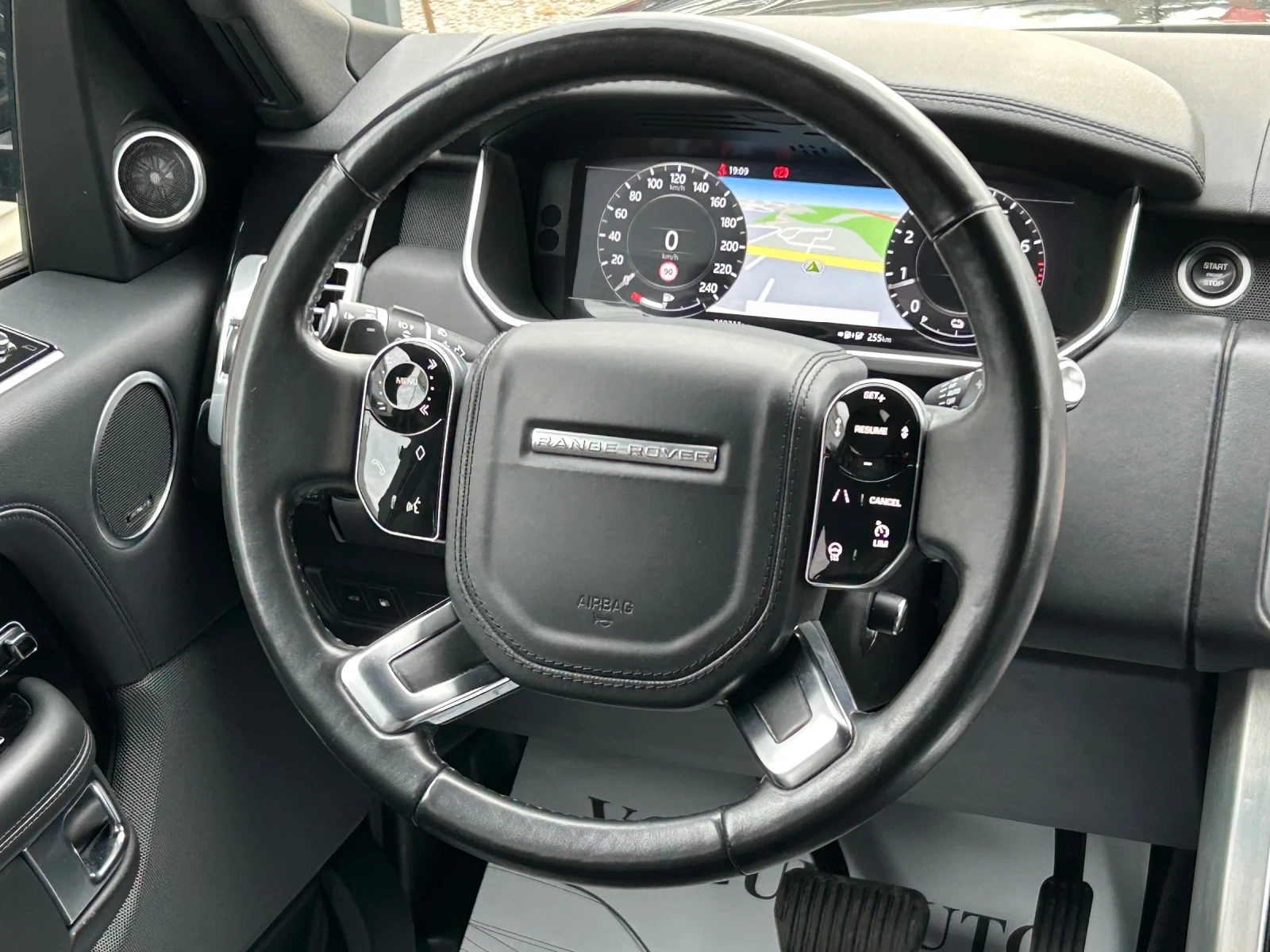 Land Rover Range rover P400e PlugIn Hybrid, снимка 10 - Автомобили и джипове - 55305552