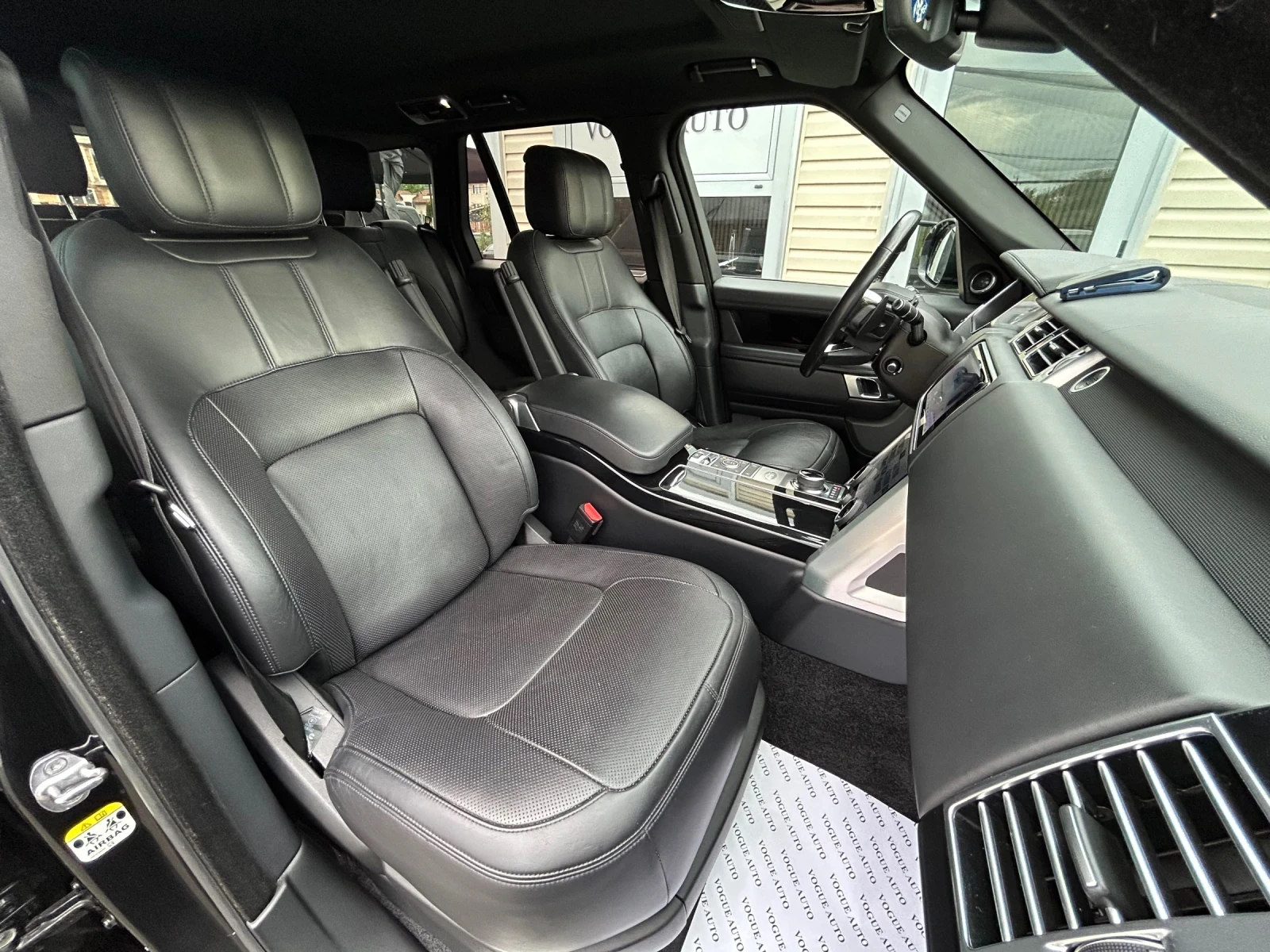 Land Rover Range rover P400e PlugIn Hybrid, снимка 15 - Автомобили и джипове - 55305552