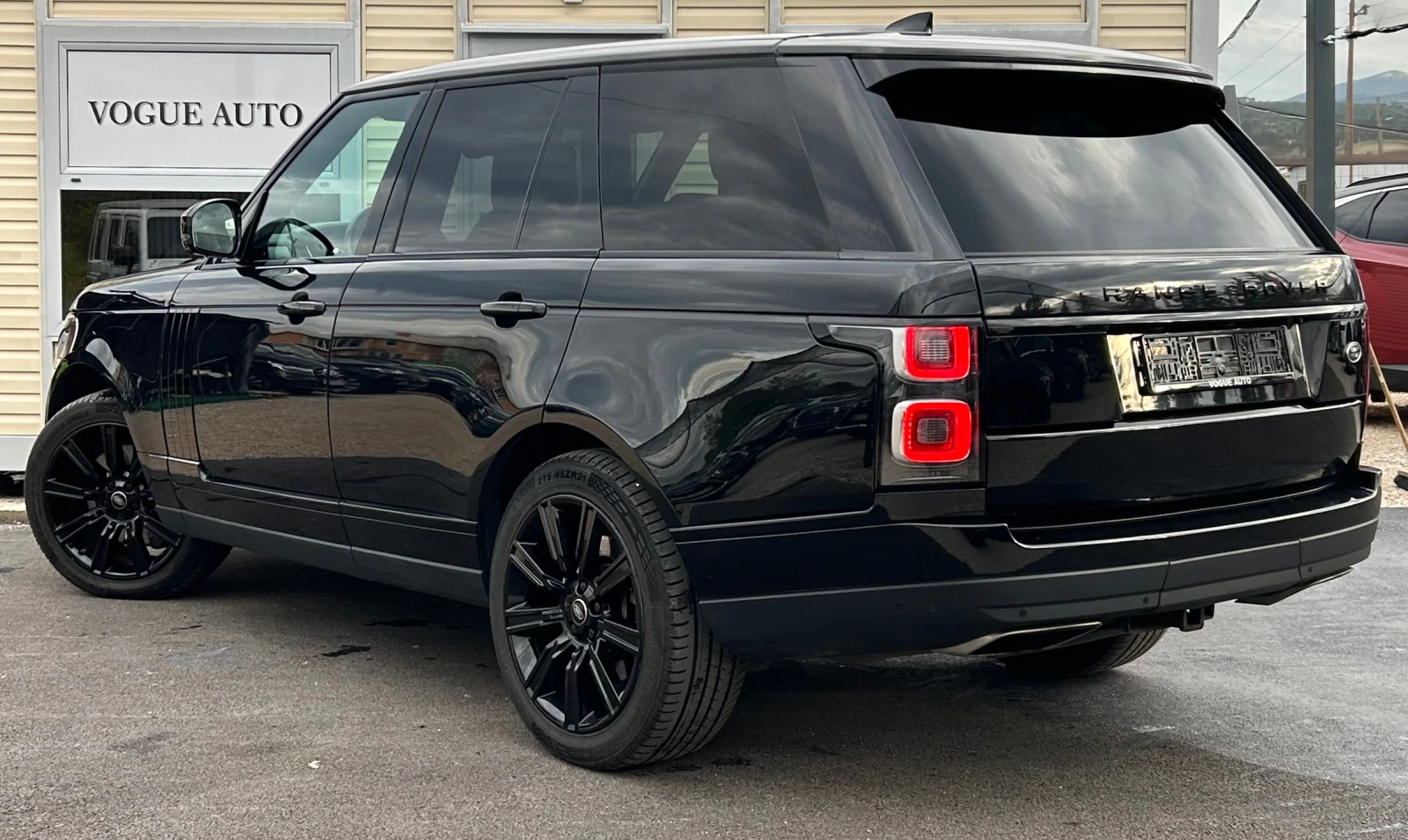 Land Rover Range rover P400e PlugIn Hybrid, снимка 2 - Автомобили и джипове - 55305552