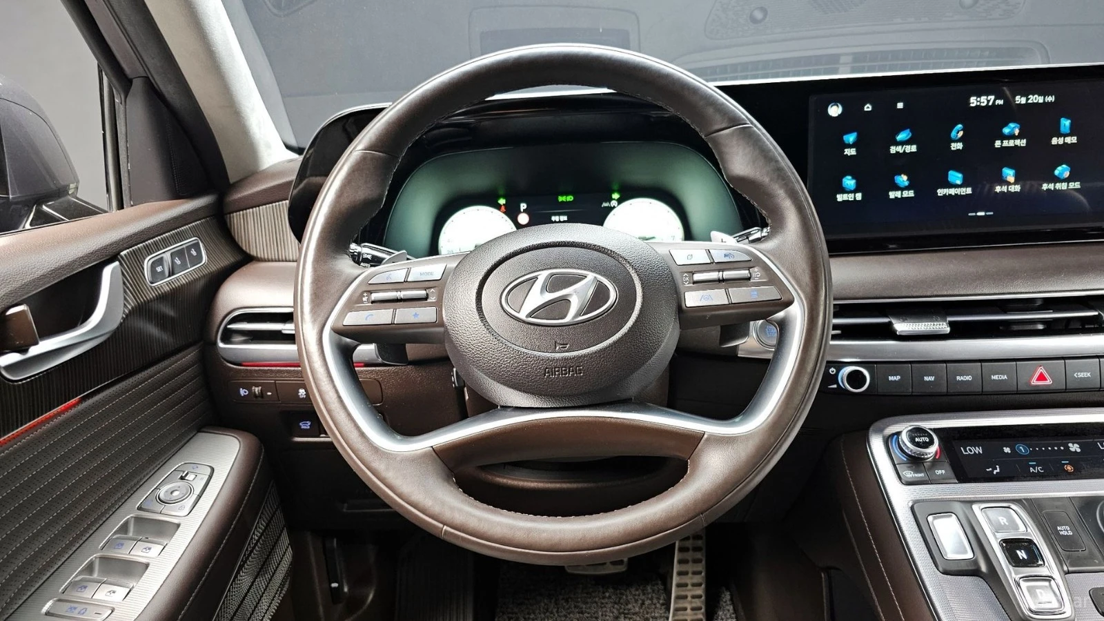 Hyundai Palisade 4WD* CALLIGRAPHY* ПОДГРЕВ* ОБДУХВАНЕ* 360* H, снимка 11 - Автомобили и джипове - 55492207