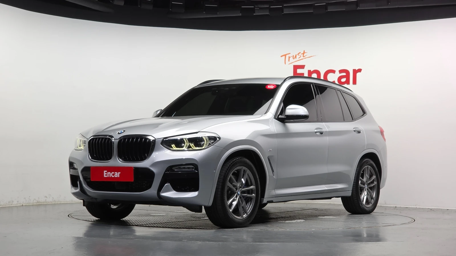 BMW X3 xDrive 20d M-SPORT * DIS * ПОДГРЕВИ * HUD * КАМ * 
