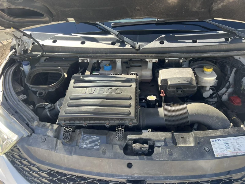 Iveco Daily, снимка 9 - Бусове и автобуси - 52664336