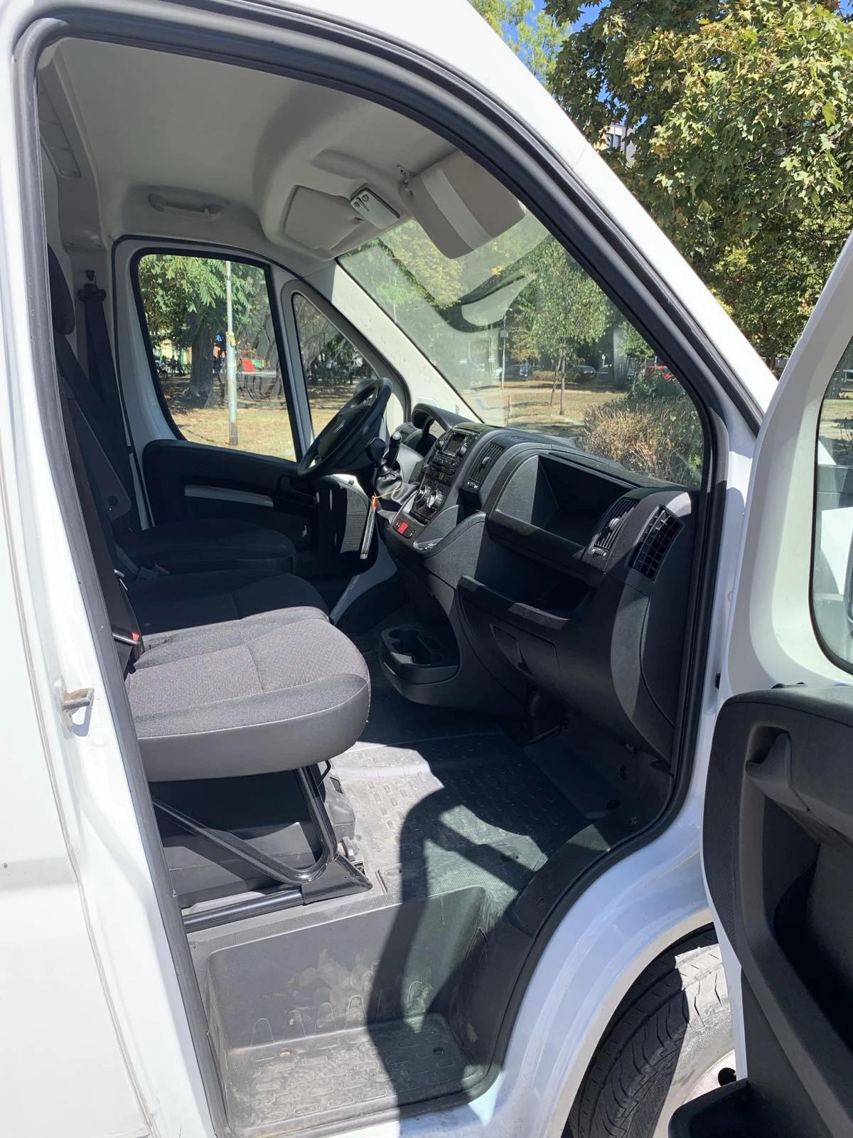 Citroen Jumper 2.2 HDI - изображение 9