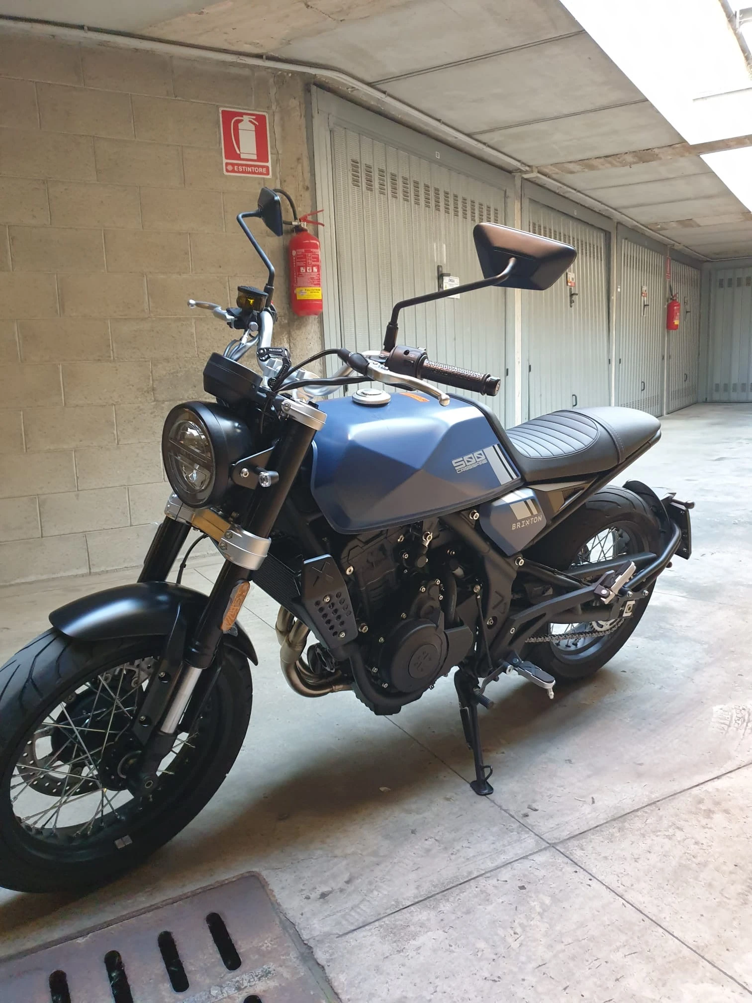 Brixton BX 125 500-Crossfir 35kw, снимка 2 - Мотоциклети и мототехника - 54034001