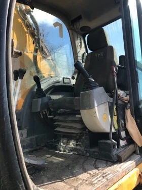 Багер JCB JS 330 NC, снимка 9