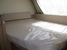 Каравана Knaus Sudwind 580QS, снимка 6