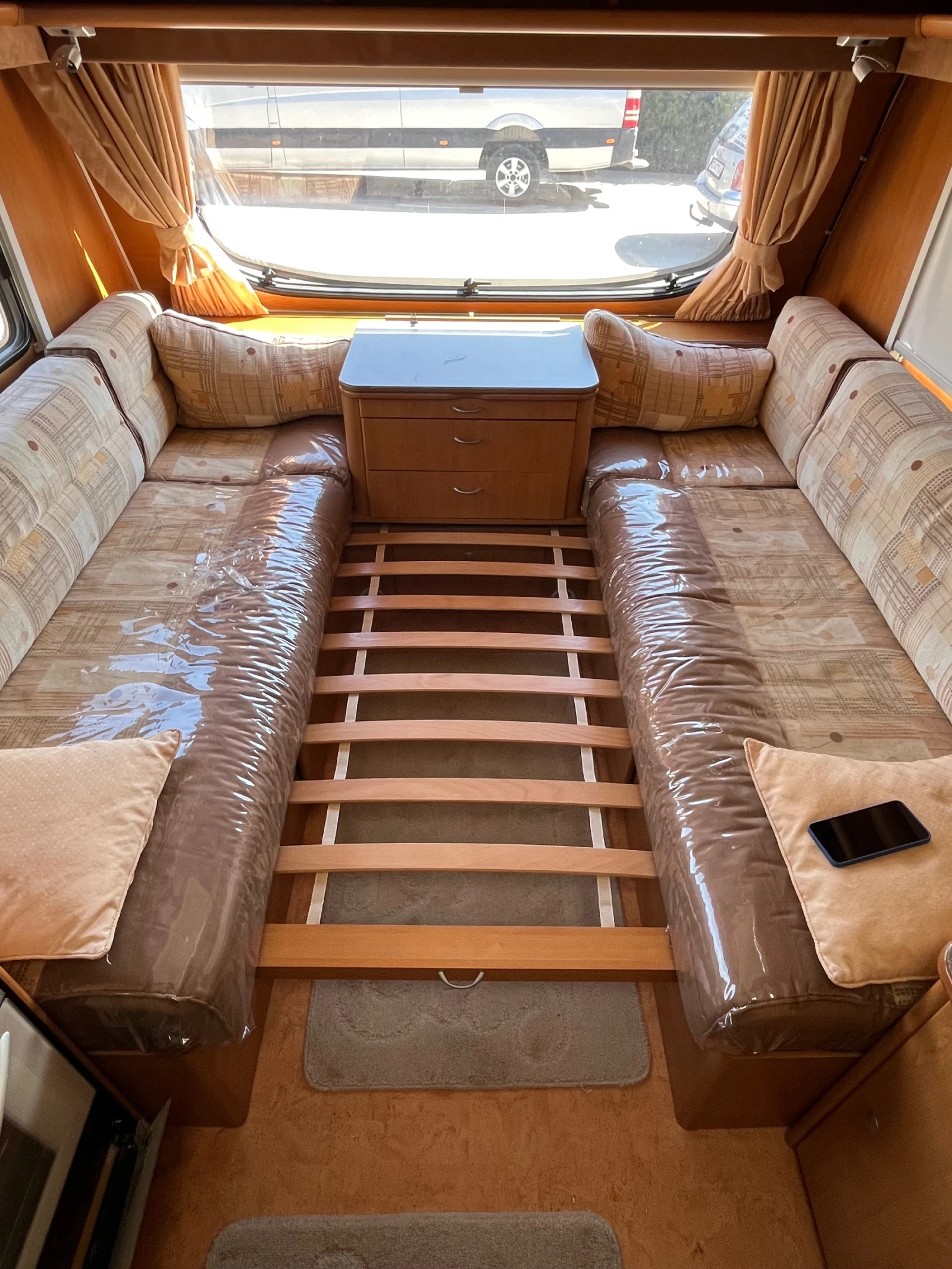 Каравана Dethleffs Camper 530DL, снимка 14 - Каравани и кемпери - 54270311