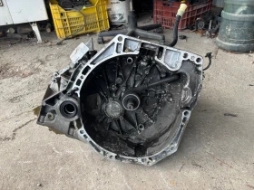 Ръчна скоростна кутия Dacia Duster 1.2 бензин, 16v, 2015г.