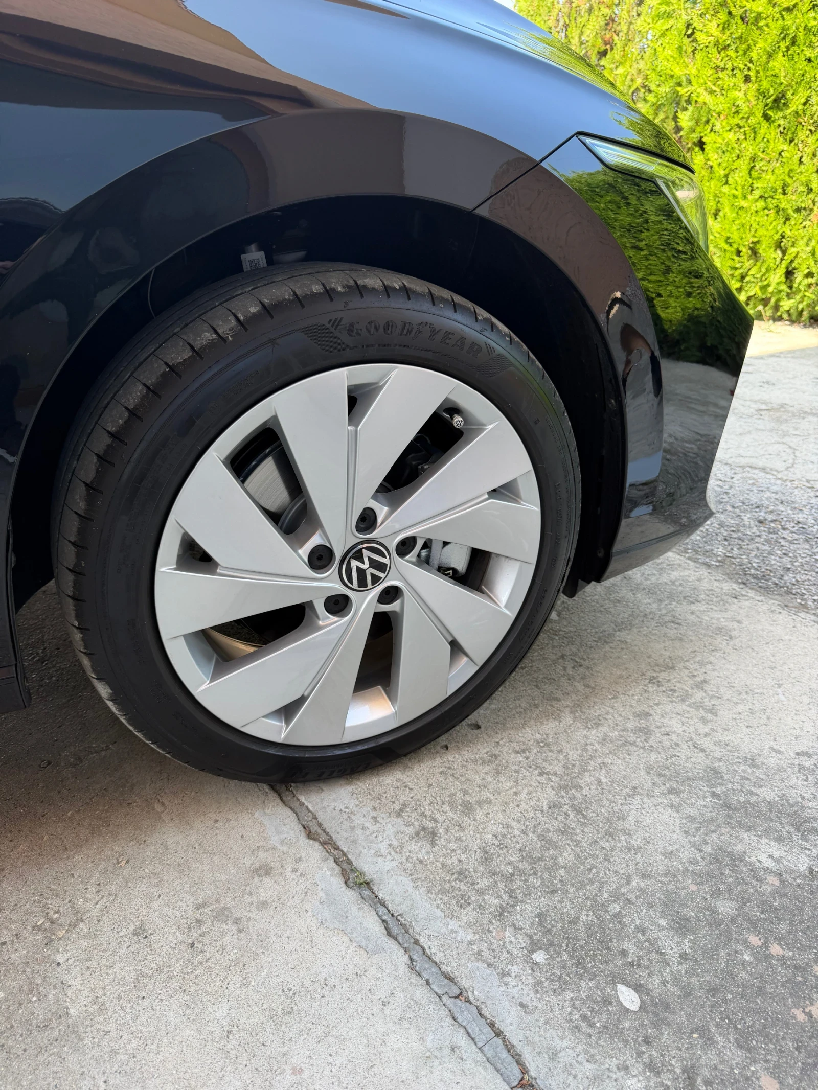 ���� � ������ 225/45R17 �� VW | Mobile.bg � ����������� 1