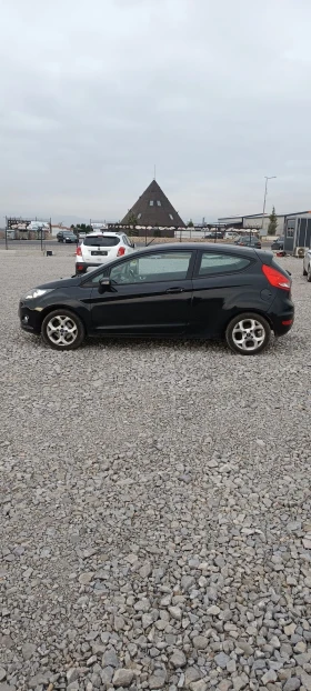 Ford Fiesta 1, 4 - 2900 € / 5671.91 лв. - 53046084 3