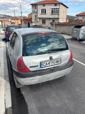 Renault Clio Газ/Бензим - 1000 € / 1955.83 лв. - 39249289 4