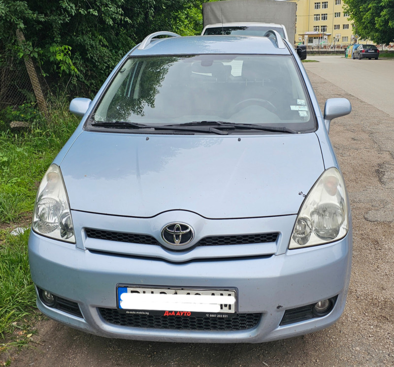 Toyota Corolla verso, снимка 2 - Автомобили и джипове - 45756856