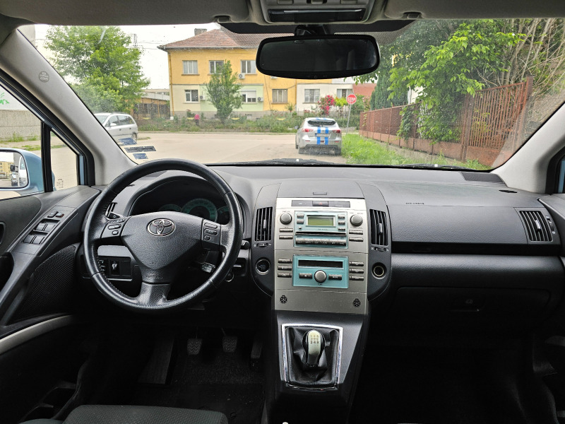 Toyota Corolla verso, снимка 14 - Автомобили и джипове - 45756856