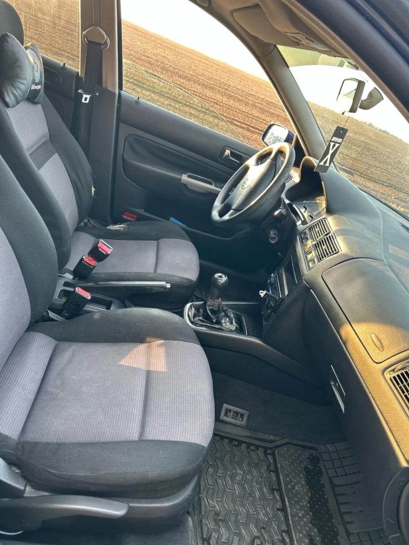 VW Golf 1.9, снимка 6 - Автомобили и джипове - 49415595