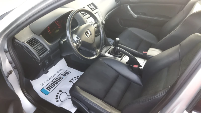 Honda Accord 2.4i   TYPE S  Швейцария, снимка 11 - Автомобили и джипове - 51831855