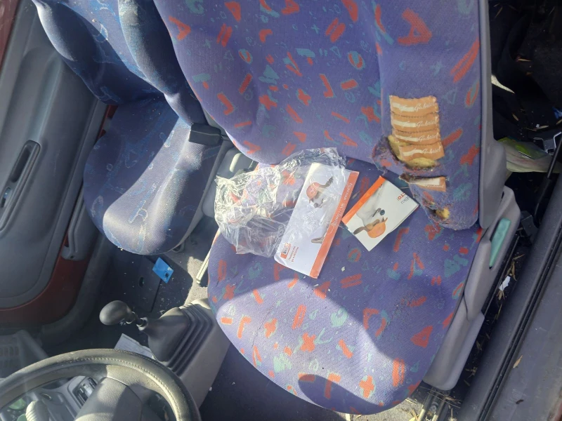 Renault Twingo, снимка 5 - Автомобили и джипове - 51880339