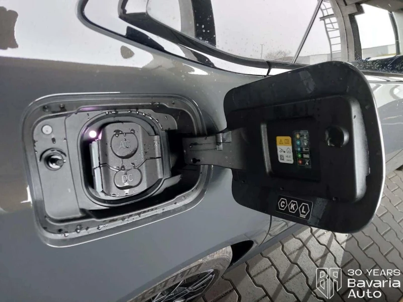 BMW i4 40 xDrive M Sport Paket, снимка 15 - Автомобили и джипове - 52835440