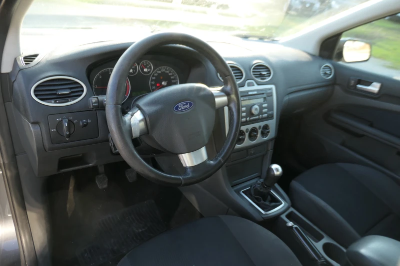 Ford Focus 1.8TDCI 116кс КЛИМАТИК, снимка 10 - Автомобили и джипове - 52919081