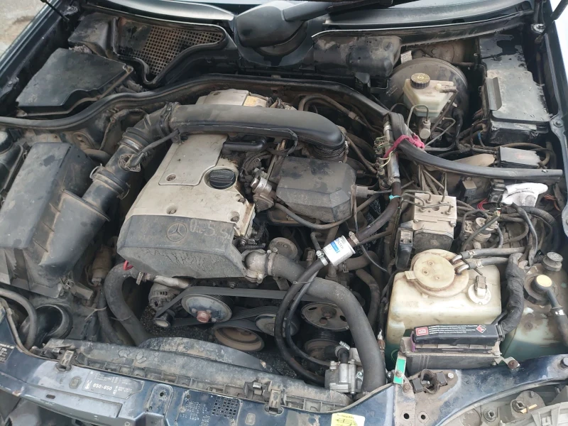 Mercedes-Benz E 230, снимка 7 - Автомобили и джипове - 53349702