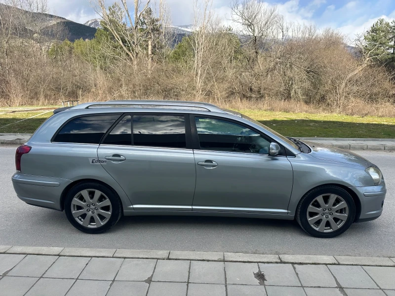Toyota Avensis 2.0D4D//FACELIFT//126KS//NAVI//SW, снимка 6 - Автомобили и джипове - 53527309