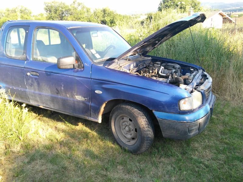 Mazda B2500 2.5TDI, снимка 3 - Автомобили и джипове - 46986720