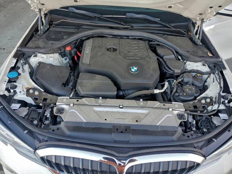 BMW 330 M Pack* Digital* NAVI* Keyless* Line Ass* Blind Sp, снимка 11 - Автомобили и джипове - 53014208