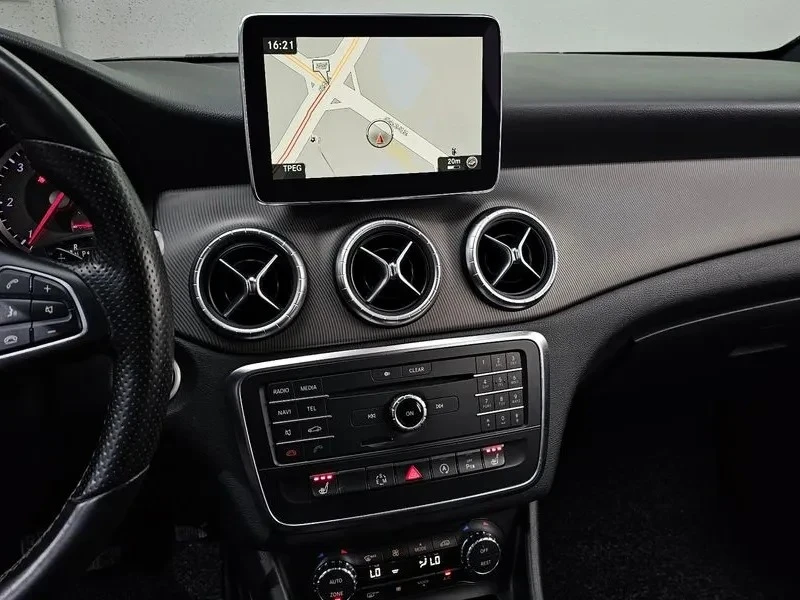 Mercedes-Benz CLA 220 ПАНОРАМА/ПОДГРЕВИ/ЦЕНА ДО БЪЛГАРИЯ, снимка 9 - Автомобили и джипове - 55102085
