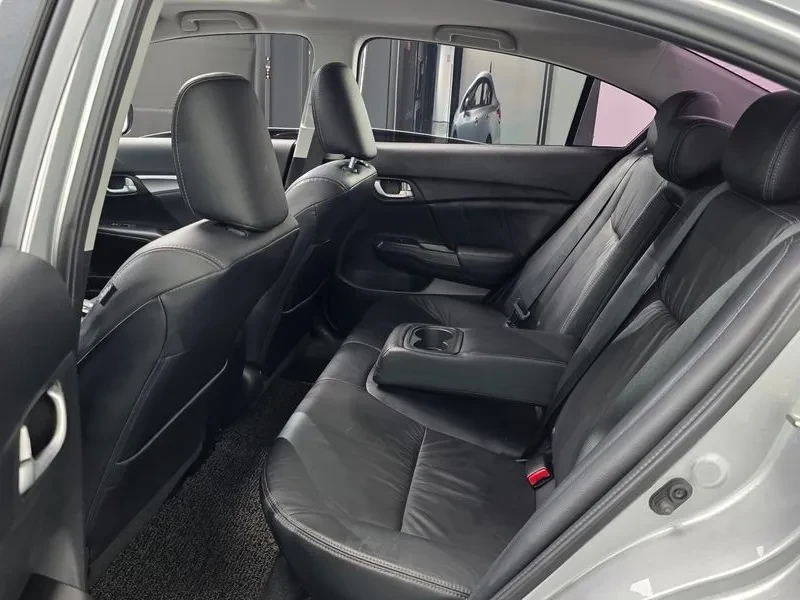 Honda Civic 1.8 EX , снимка 11 - Автомобили и джипове - 55715502