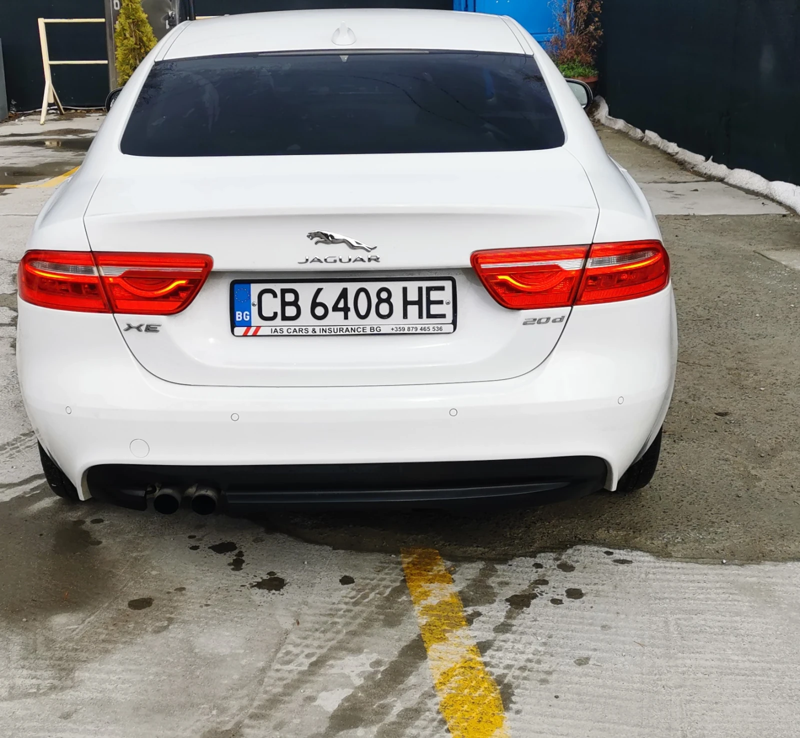 Jaguar XE 2.2D - изображение 6