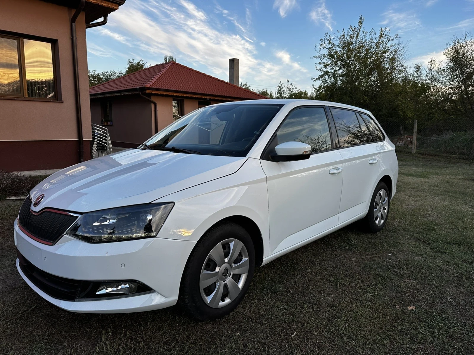 Skoda Fabia 1.0-110к.с - изображение 5