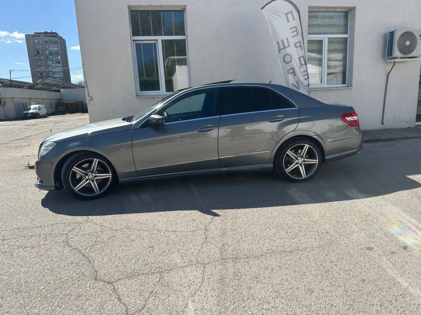 Mercedes-Benz E 350 Mercedes-BENZ E-350AMG FullPack SPECIAL Обслужена - изображение 10