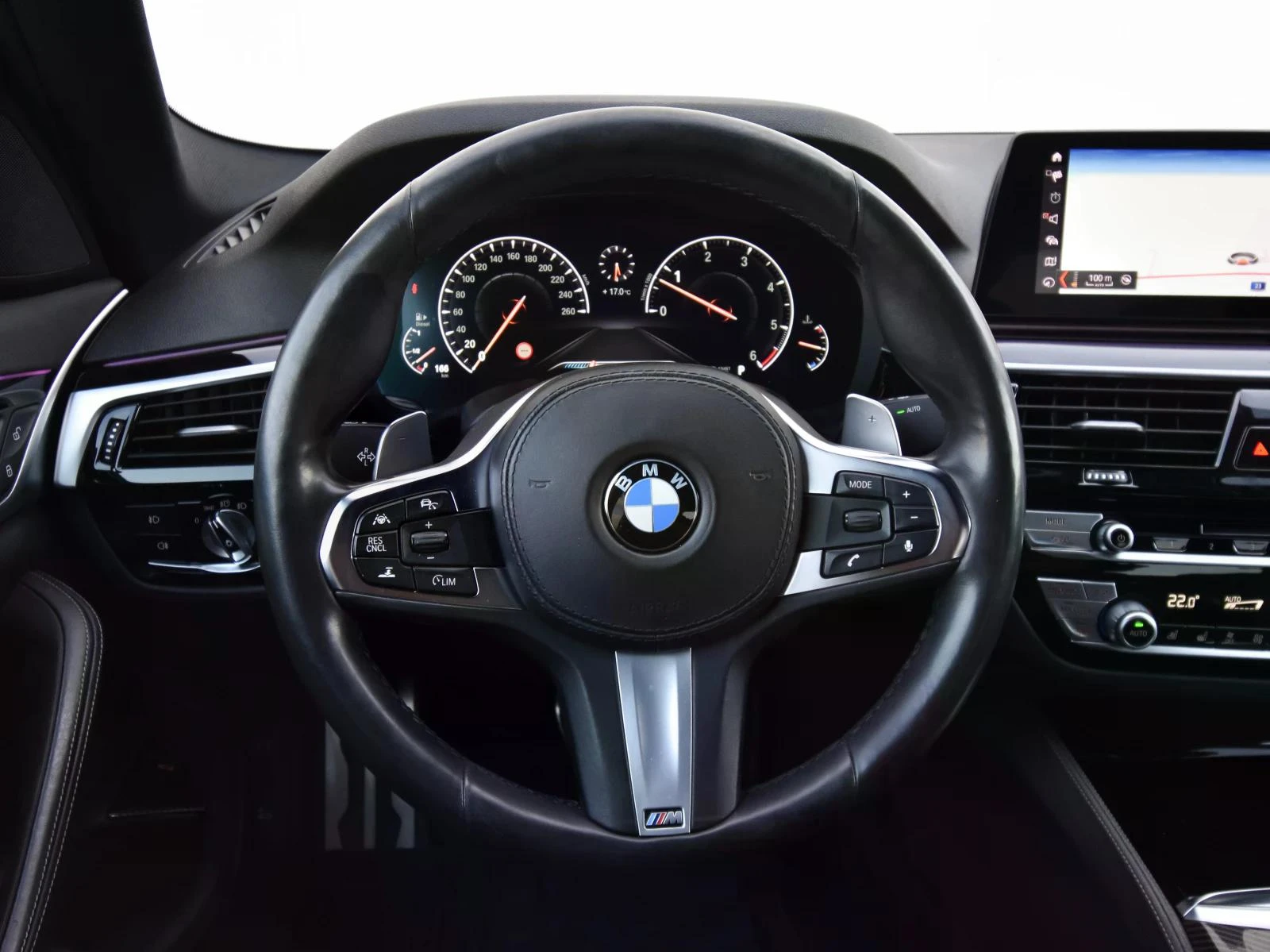 BMW 540 xDrive 320 к.с. LED Keyless VIRTUAL Обдухване - изображение 7