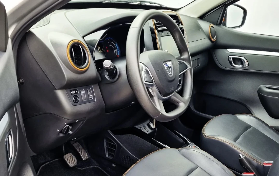 Dacia Spring Comfort Plus 20500км CCS - изображение 6