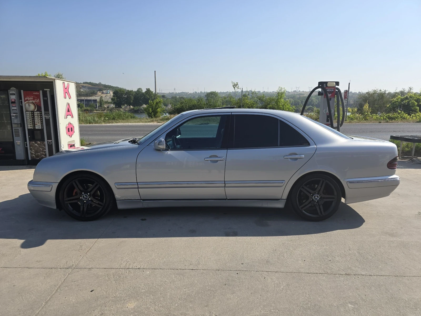 Mercedes-Benz E 270 2.7 - изображение 3