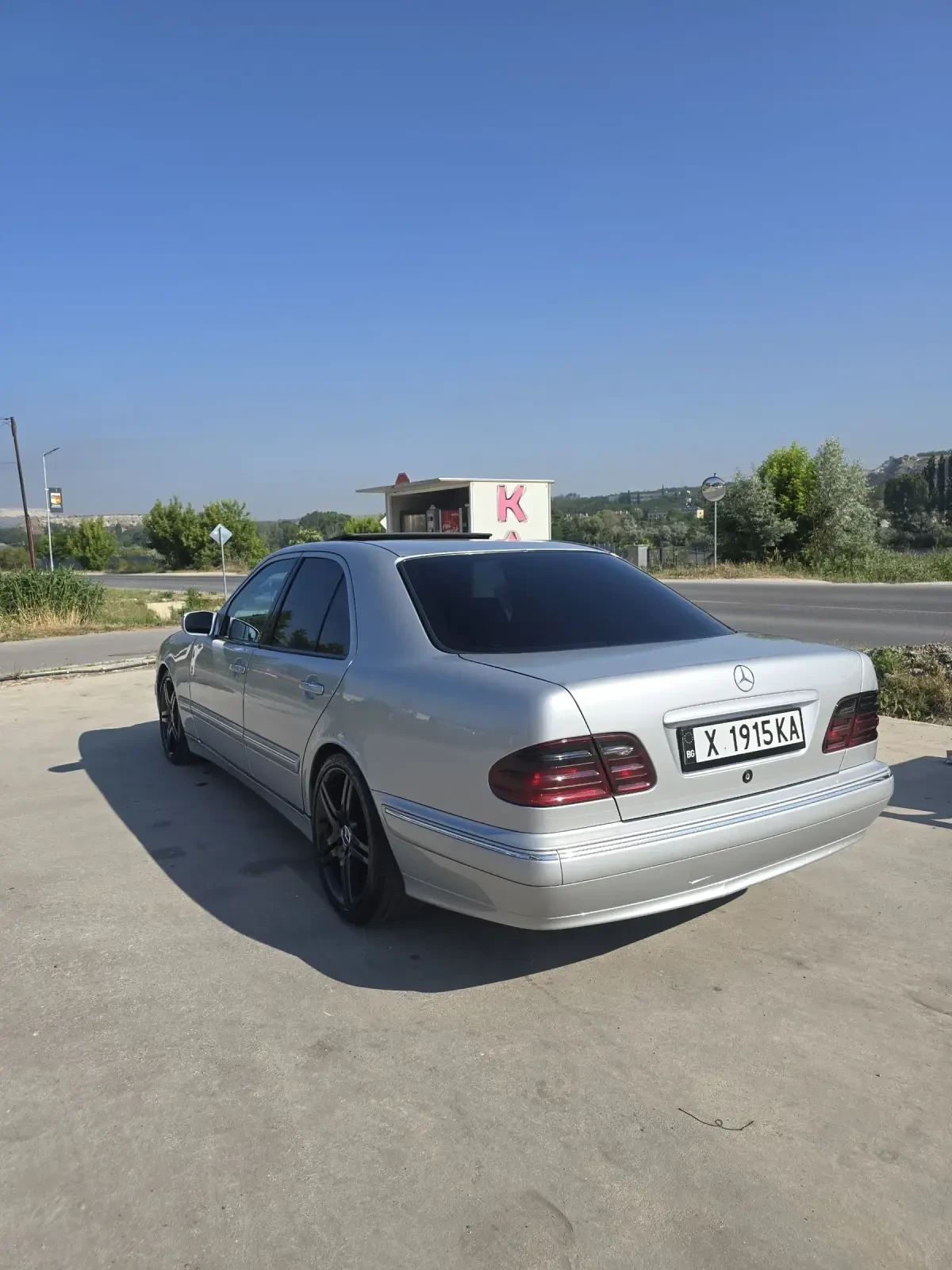 Mercedes-Benz E 270 2.7 - изображение 2