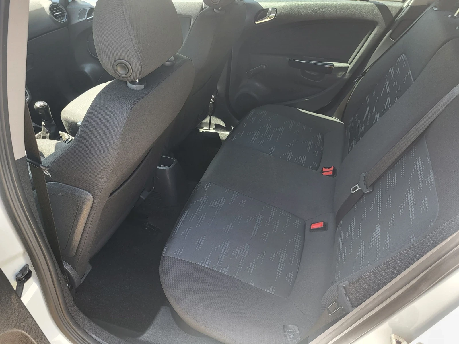 Opel Corsa 1.2i-euro5a - изображение 9