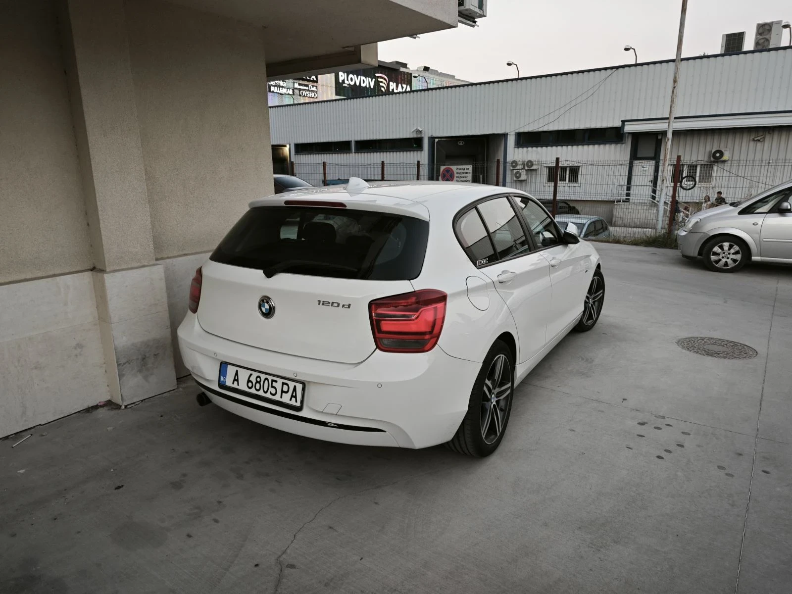 BMW 120  - изображение 3