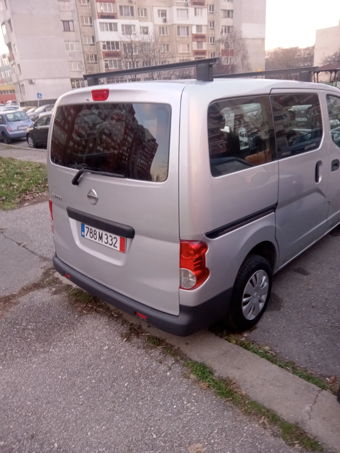 Nissan e-NV200  - изображение 2