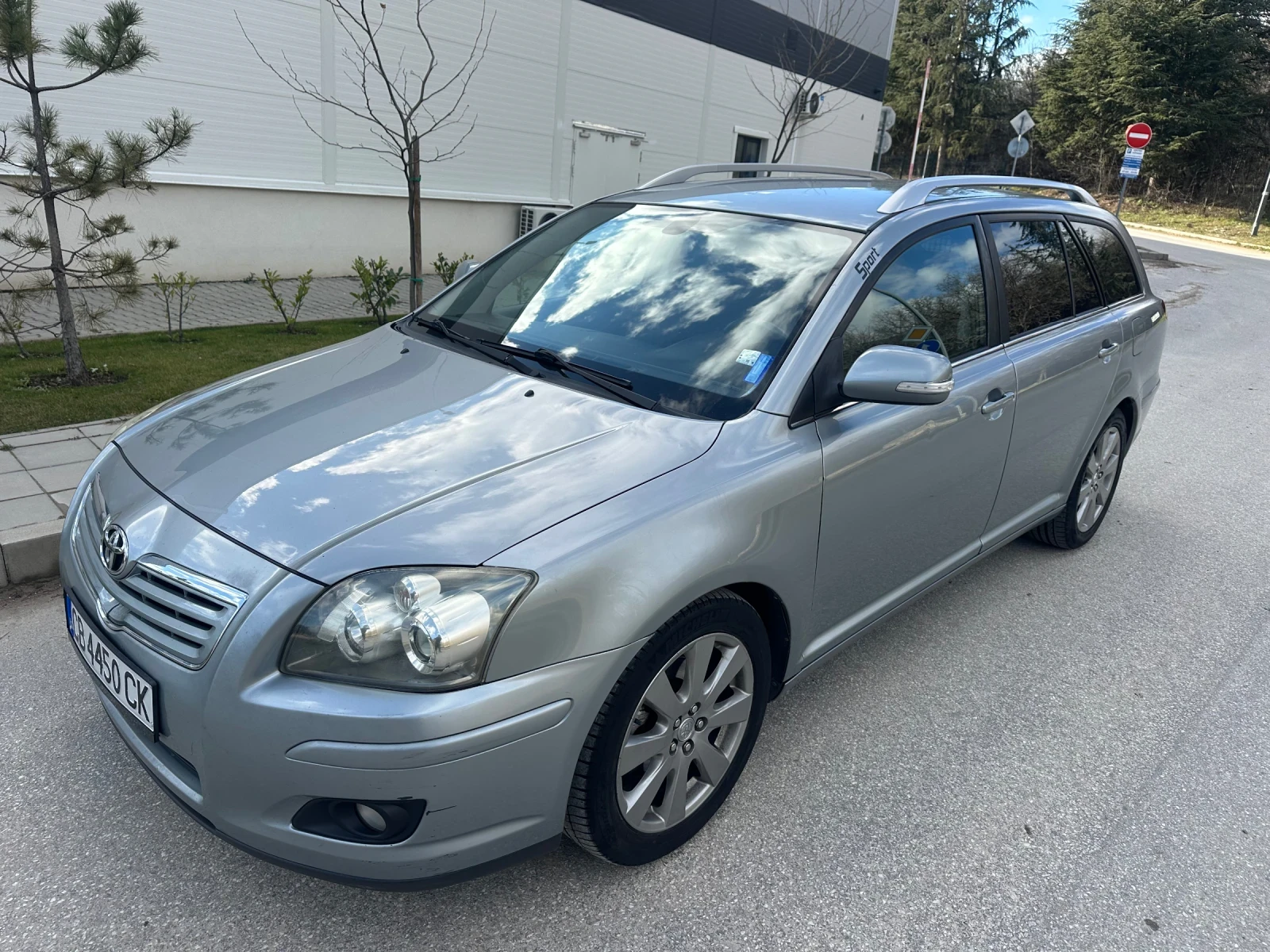 Toyota Avensis 2.0D4D//FACELIFT//126KS//NAVI//SW | Mobile.bg � ����������� 1