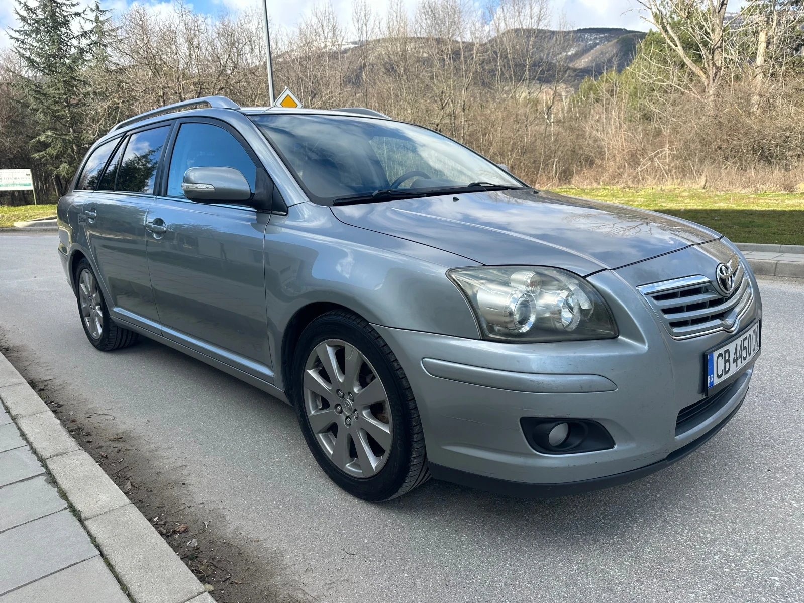 Toyota Avensis 2.0D4D//FACELIFT//126KS//NAVI//SW | Mobile.bg � ����������� 7